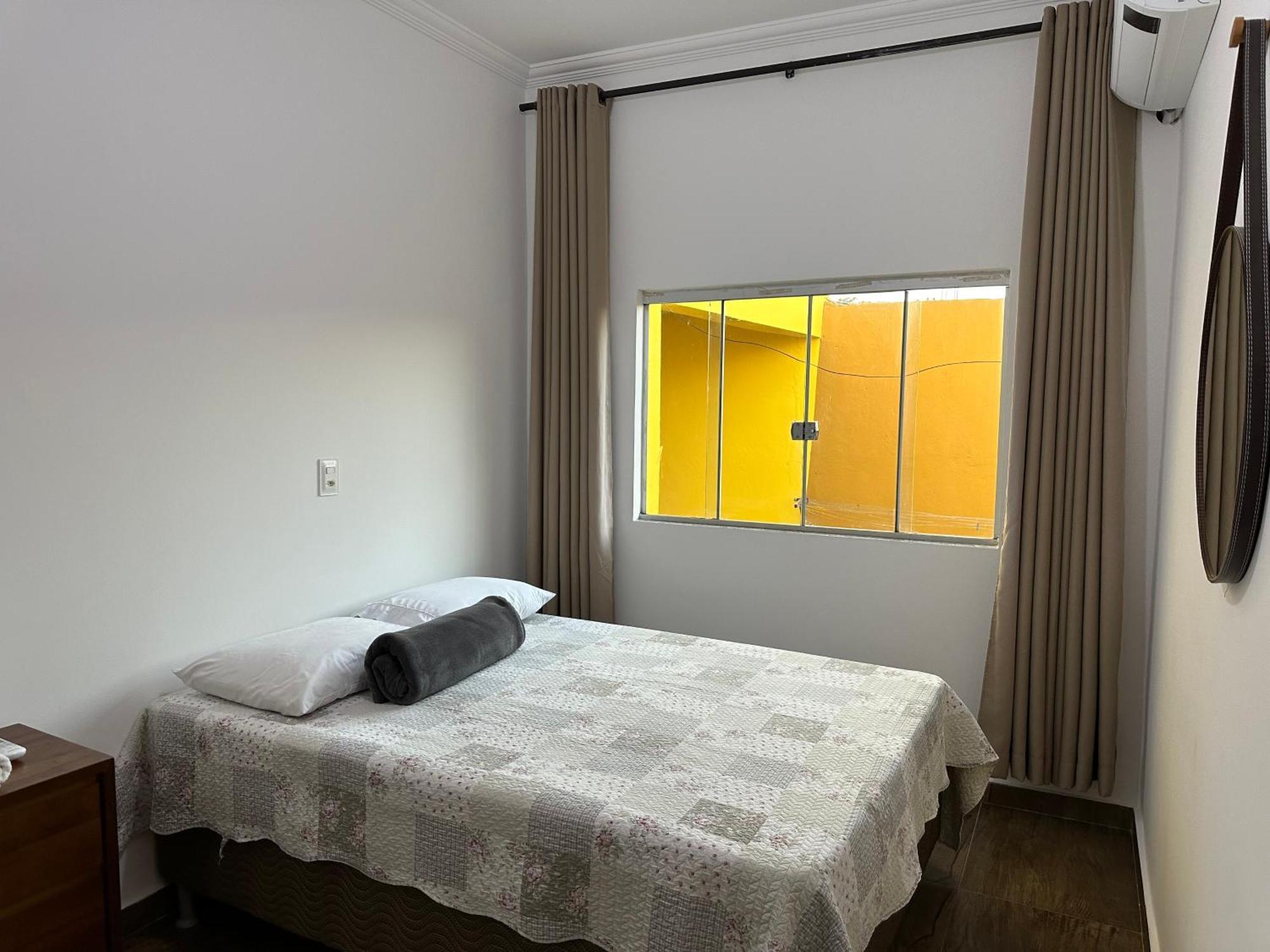 Hostel Amarelinho Brumadinho Bagian luar foto