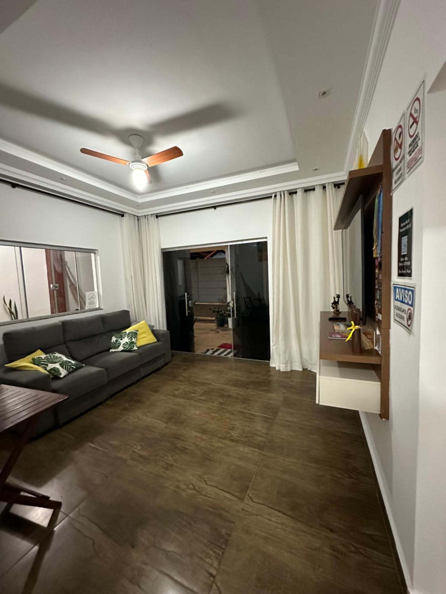 Hostel Amarelinho Brumadinho Bagian luar foto