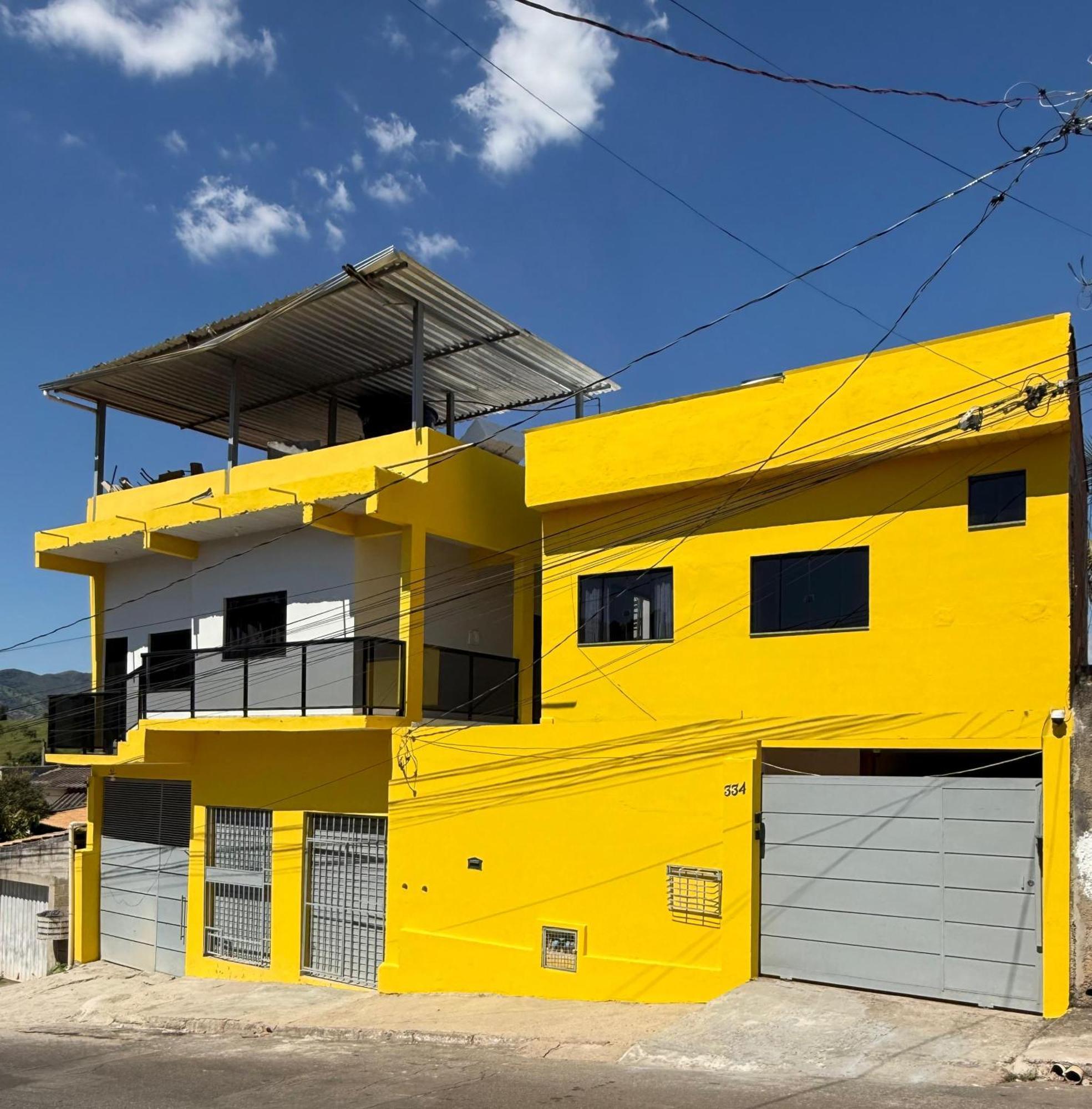 Hostel Amarelinho Brumadinho Bagian luar foto